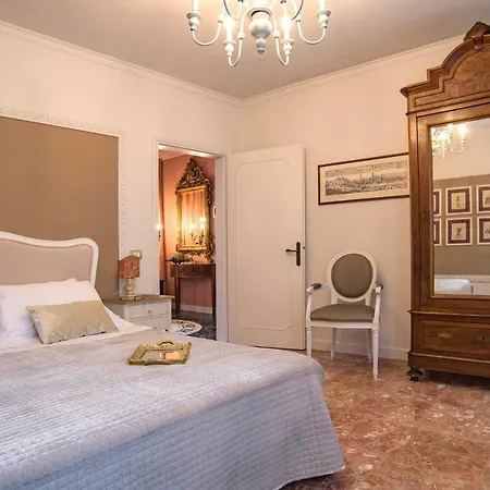 Ca' Dri Apartment *
